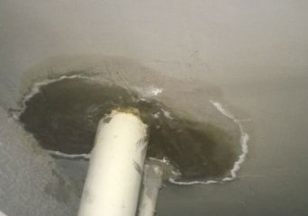 二楼卫生间漏水原因是什么?二楼卫生间漏水怎么办